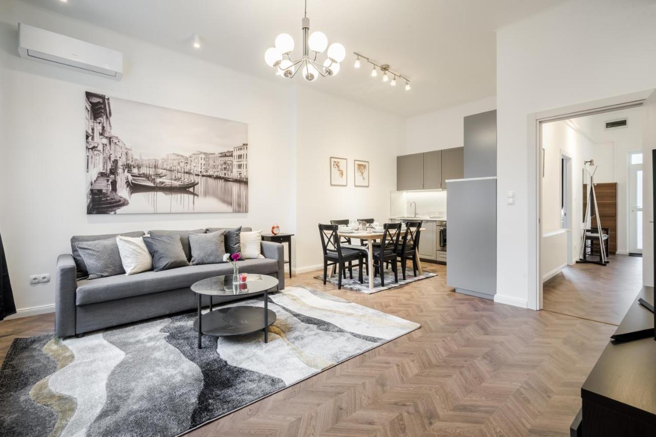 Bpr Sirius Suite With A/C Budapesta Exterior foto
