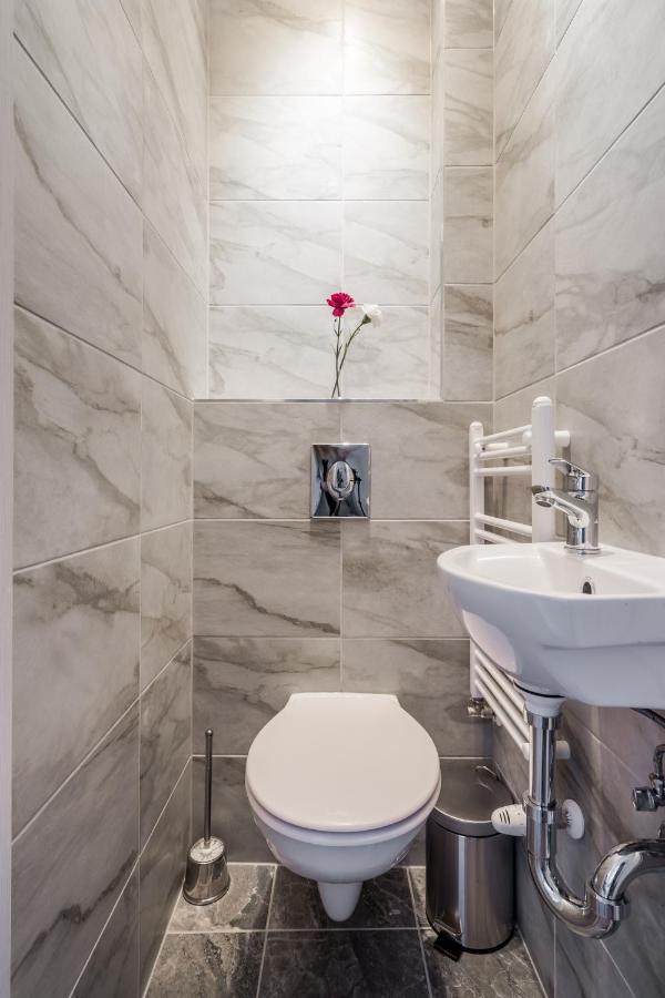 Bpr Sirius Suite With A/C Budapesta Exterior foto