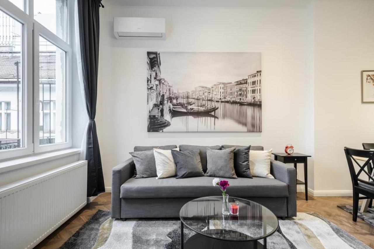 Bpr Sirius Suite With A/C Budapesta Exterior foto