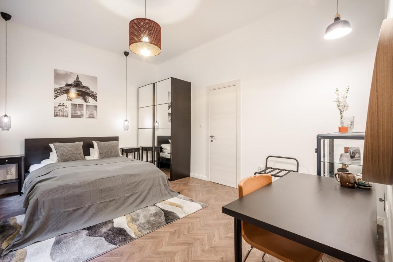 Bpr Sirius Suite With A/C Budapesta Exterior foto