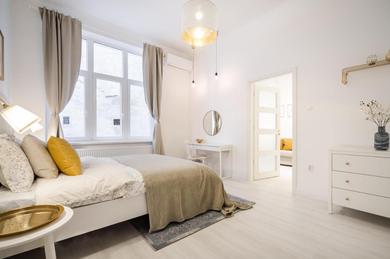 Bpr Sirius Suite With A/C Budapesta Exterior foto