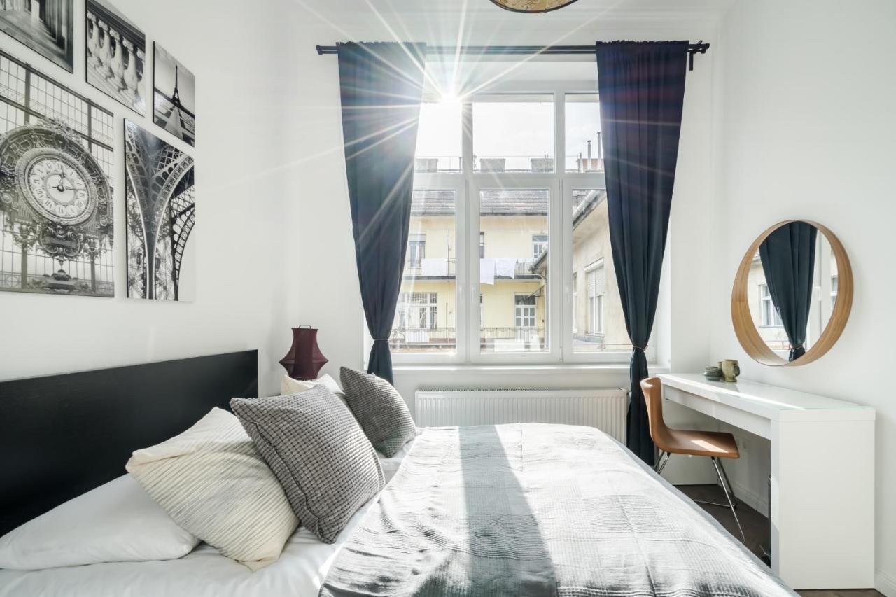 Bpr Sirius Suite With A/C Budapesta Exterior foto