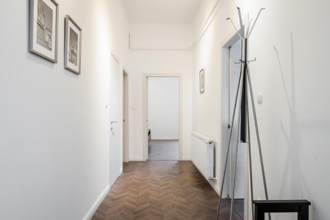 Bpr Sirius Suite With A/C Budapesta Exterior foto